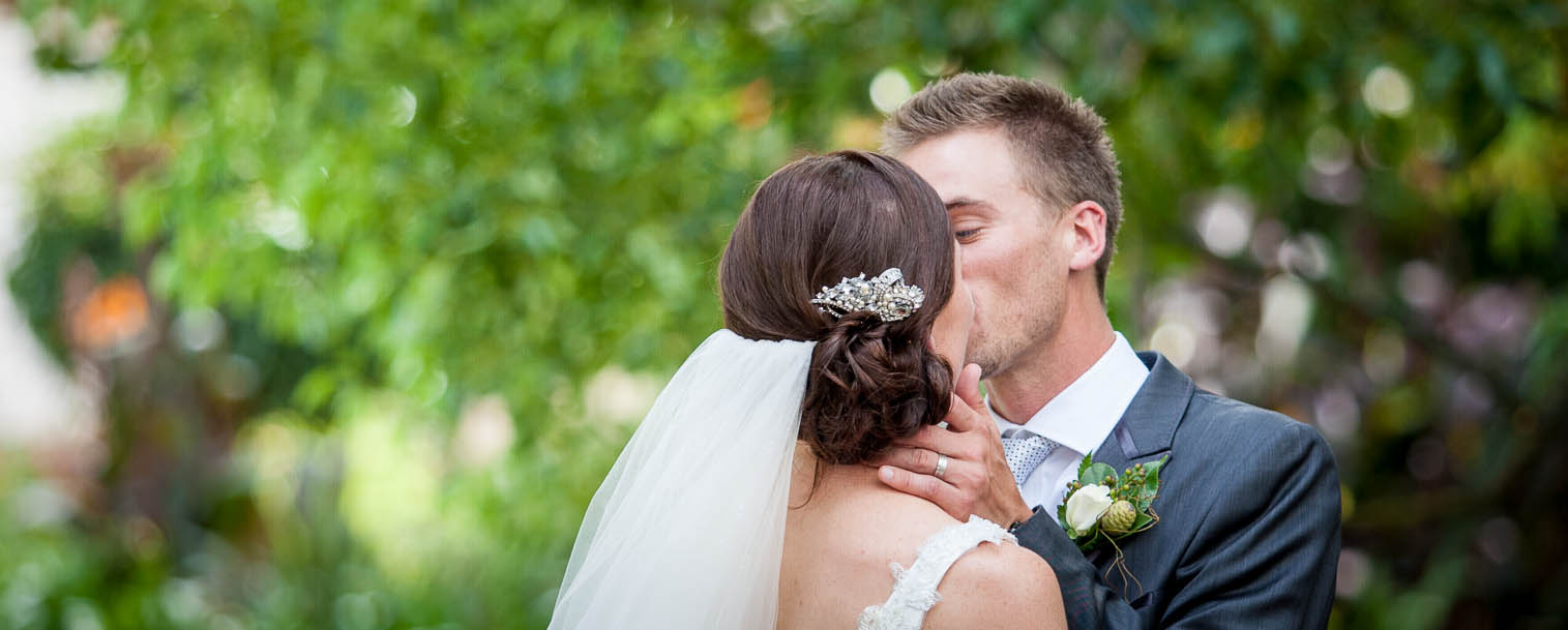 Melbourne Wedding Photography Slideshow by Ash Milne Photography